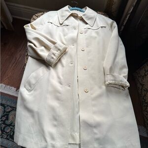 Gorgeous Vintage 1960's Cream Women's Trench Coat